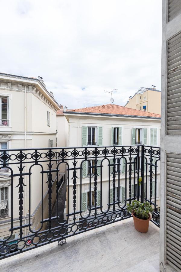 Chezdudi Apartment Nice Bagian luar foto