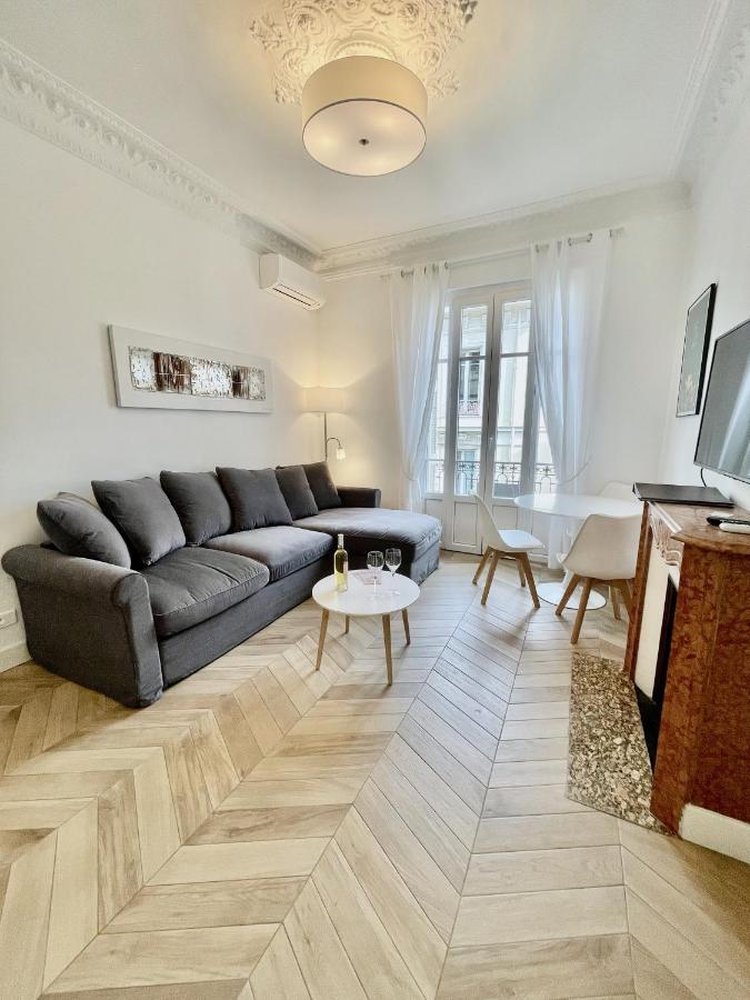 Chezdudi Apartment Nice Bagian luar foto